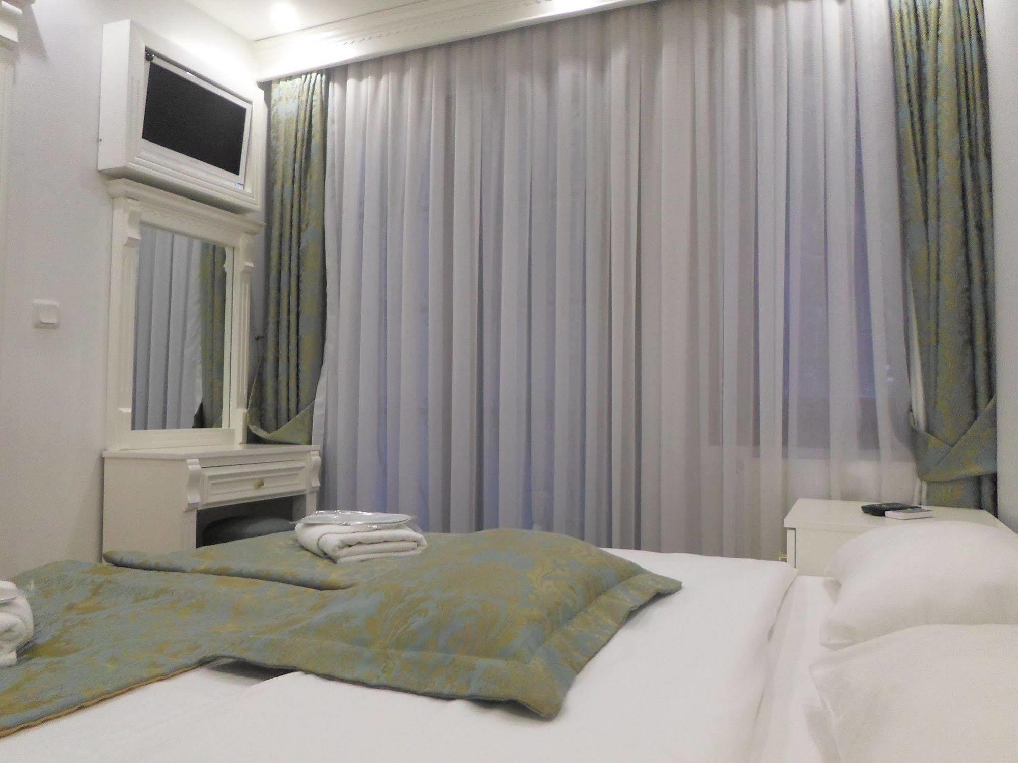 איסטמבול La Petite Maison Hotel מראה חיצוני תמונה