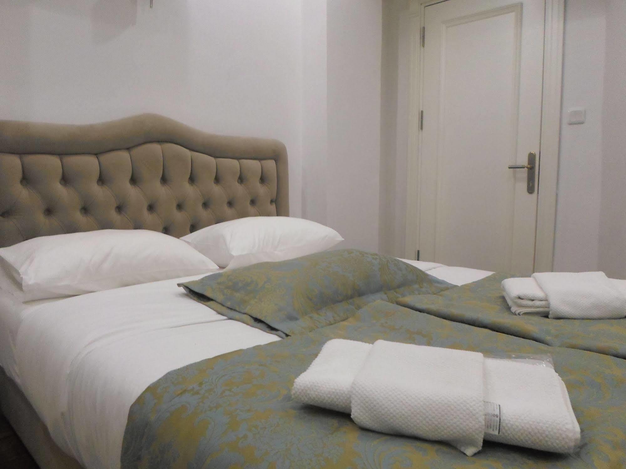 איסטמבול La Petite Maison Hotel מראה חיצוני תמונה