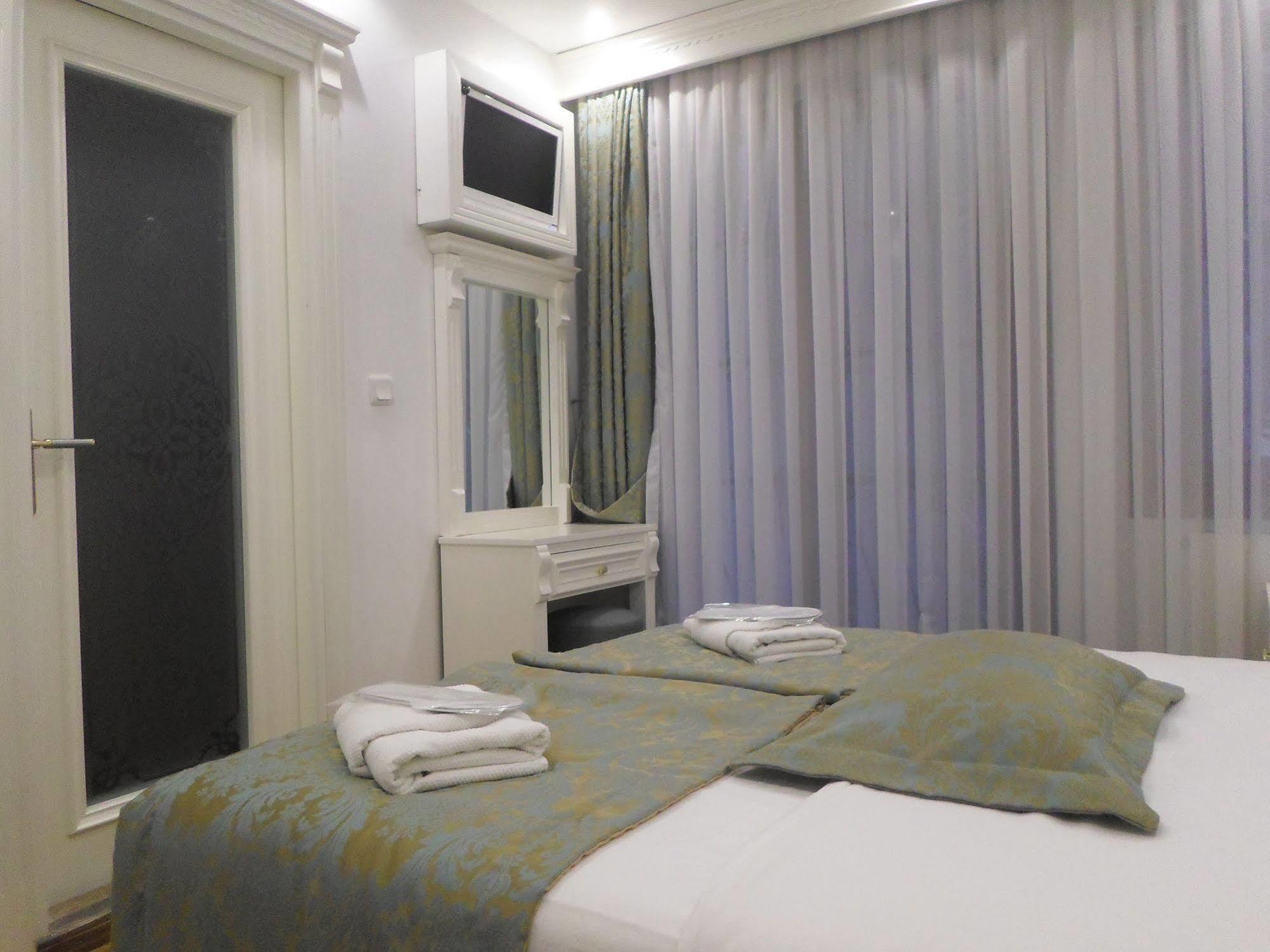 איסטמבול La Petite Maison Hotel מראה חיצוני תמונה